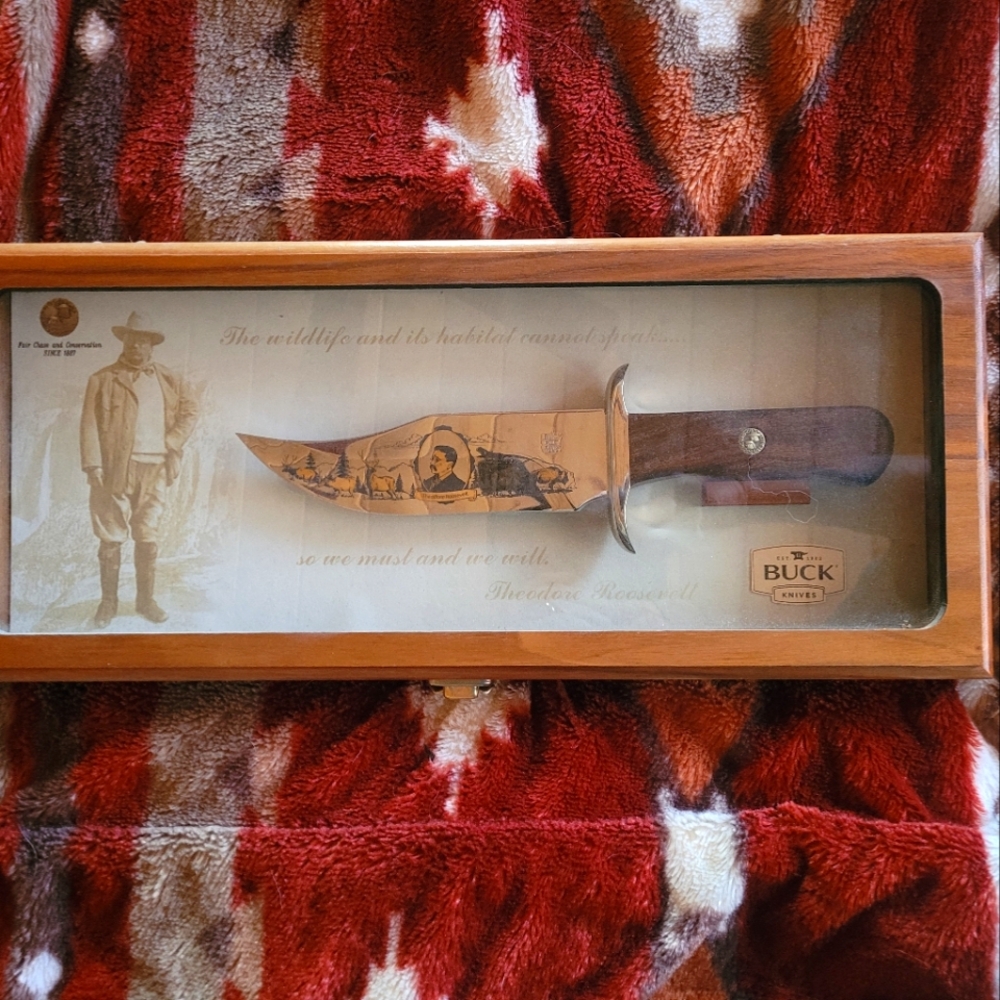 Buck 905 Theodore Roosevelt Boone and Crockett Club limited edition bowie knife.